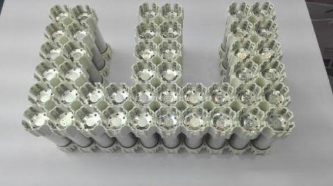 激光焊接机如何焊接动力电池铝壳？